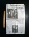Clinton is sworn into office... - Image 2