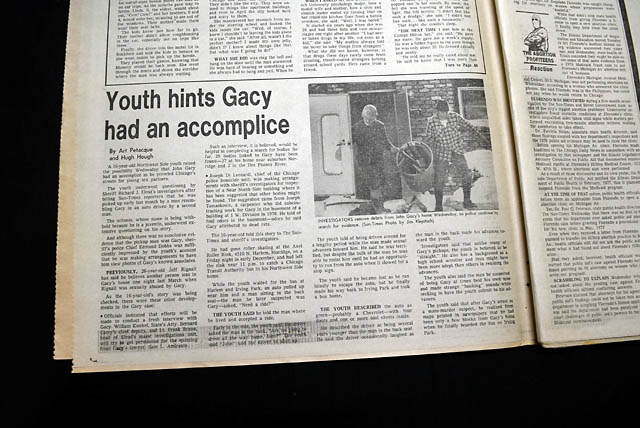 John Wayne Gacy discovered... serial killer clown...