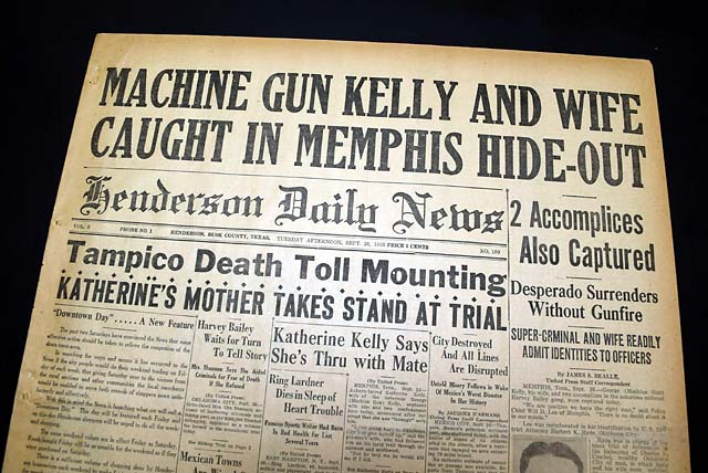 "Machine Gun" Kelly is captured...