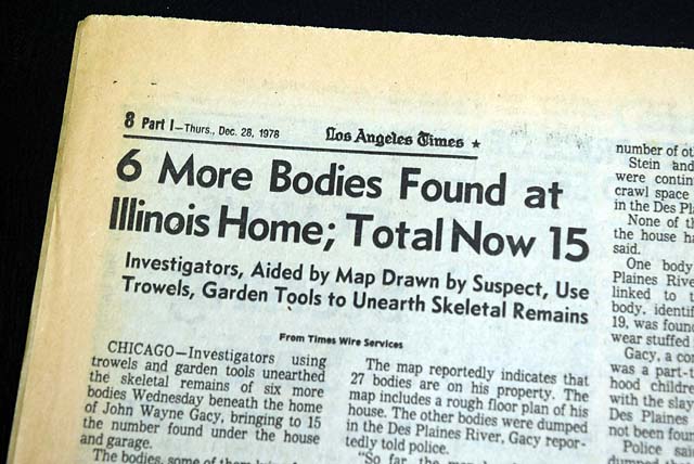 John Wayne Gacy discovered... serial killer clown...