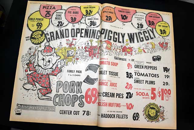 1970 Piggly Wiggly opening in Fitchburg, Mass....